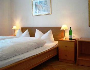 Hotel Villa Constantia Radebeul Εξωτερικό φωτογραφία